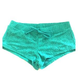 Swim bottoms/shorts